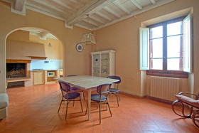 Castello di Montegufoni