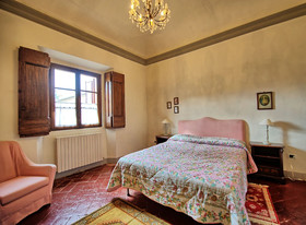 Castello di Montegufoni