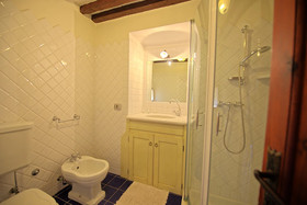 Castello di Montegufoni