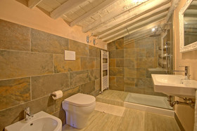 Castello di Montegufoni