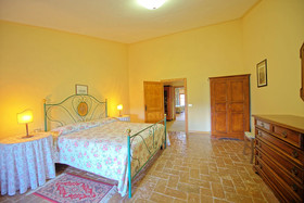 Castello di Montegufoni