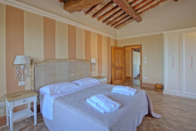 Castello di Montegufoni