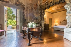 Castello di Montegufoni