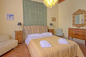 Castello di Montegufoni