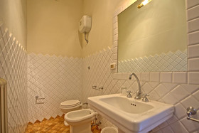 Castello di Montegufoni