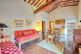 Castello di Montegufoni