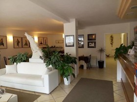 Hoteel SienaI Platani