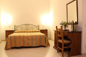 Hoteel SienaI Platani