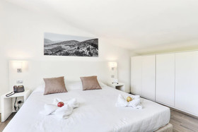 The Florence Hills Luxury Resort