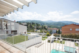The Florence Hills Luxury Resort