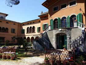 Agriturismo Villa Colle Olivi
