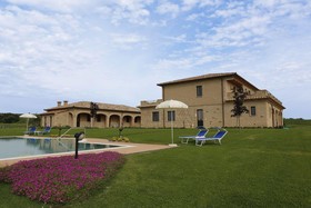 Agriturismo Poggio Al Tufo