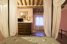 Croce Di Bibbiano