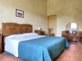 Farm House La Moraia