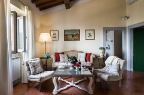 Casa Villa Rentals by Torre a Cona