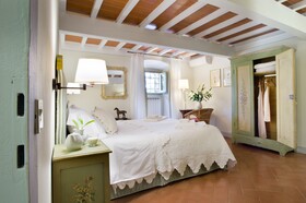 Casa Villa Rentals by Torre a Cona