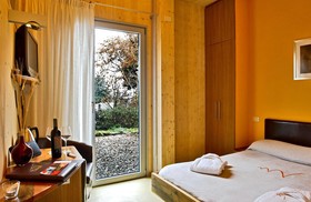 Valdonica Winery & Vineyard Residence