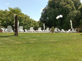 Monti