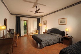 Fattoria Degli Usignoli Hotel & Residence