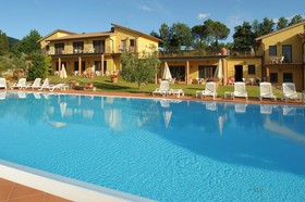 Fattoria Degli Usignoli Hotel & Residence