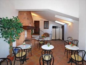 A La Casa Dei Potenti