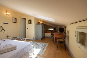 Villa La Grotta
