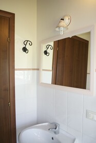 Giuly Rosselmini Residence