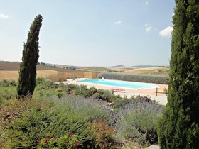 Villa Santa Luce