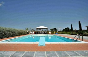 Villa Santa Luce