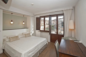 Hotel Alma Domus