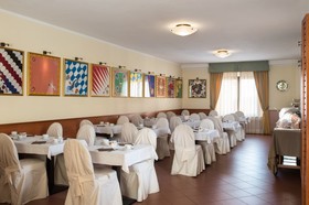 Hotel Athena
