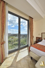 Hotel Athena