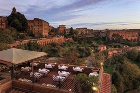 Hotel Athena