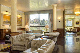 Hotel Athena