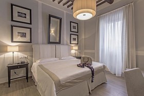 II Chiostro del Carmine