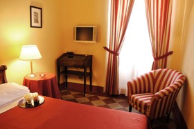 II Chiostro del Carmine