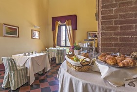 II Chiostro del Carmine