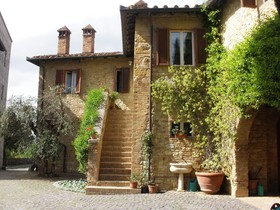 La Torre Alle Tolfe