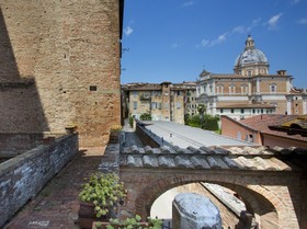 Palazzo Piccolomini Naldi Bandini