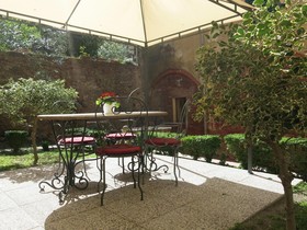 Piazza Paradiso Accommodation