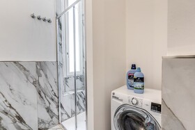 Aweshome Luxury Apartment