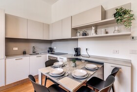 Aweshome Luxury Apartment