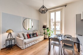 Aweshome Luxury Apartment