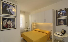 City Hotel