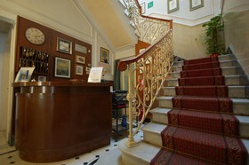Hotel Ely
