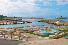 Mercure Civitavecchia Sunbay Park Hotel