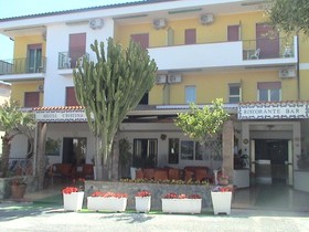 Cristina Hotel