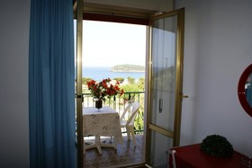 Cristina Hotel