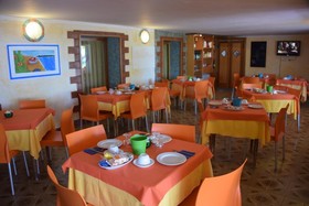 Cristina Hotel