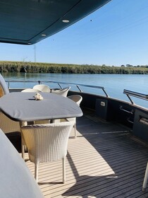 Davidon Yacht